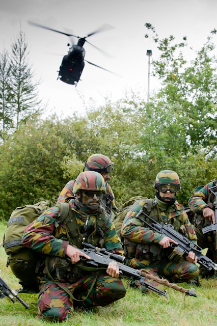 Hình ảnh trong cuộc tập trận Green Blade năm 2012 đang diễn ra tại Bỉ.